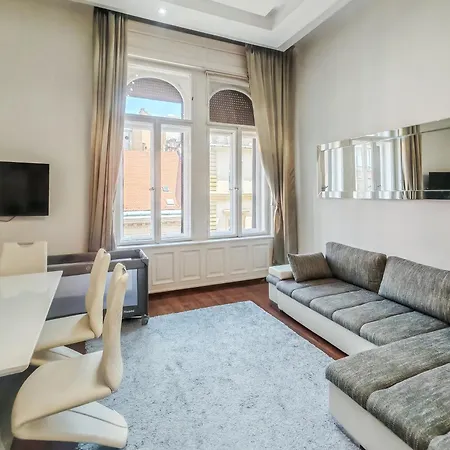 Διαμέρισμα Amora Homes Basilica View Imperial -sas Street -need Reservation For Free Parking Βουδαπέστη