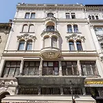 Basilica View Imperial -sas Street -need Reservation For Free Parking *