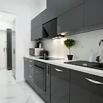 Basilica View Imperial -sas Street -need Reservation For Free Parking * Budapest