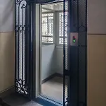 Basilica View Imperial -sas Street -need Reservation For Free Parking