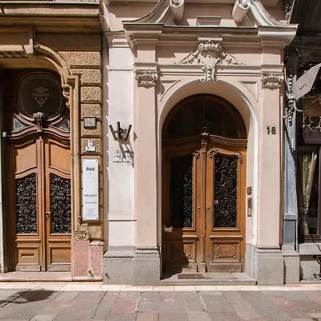 Basilica View Imperial -sas Street -need Reservation For Free Parking Budapest