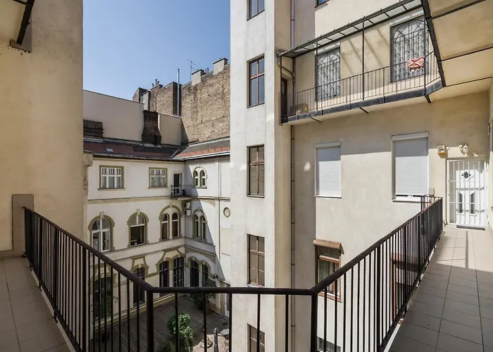 Basilica View Imperial -sas Street -need Reservation For Free Parking * Budapest
